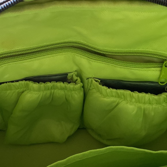 NWOT- Eddie Bauer Diaper Bag Lime Green. & Gray, multiple Pockets, Changing Pad - Picture 6 of 16